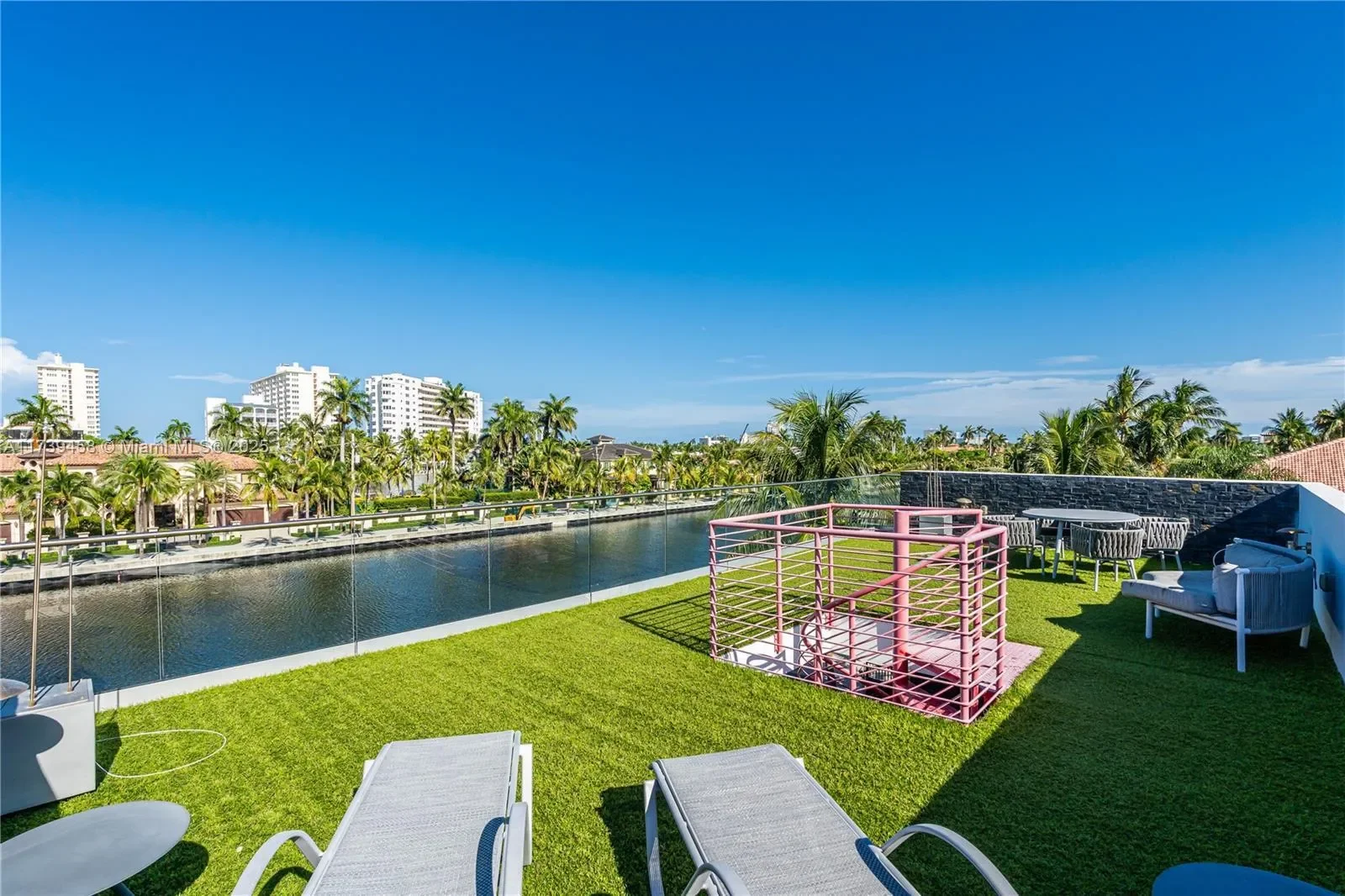 300 Royal Plaza Dr, Fort Lauderdale, Florida, United States. - Photo 82