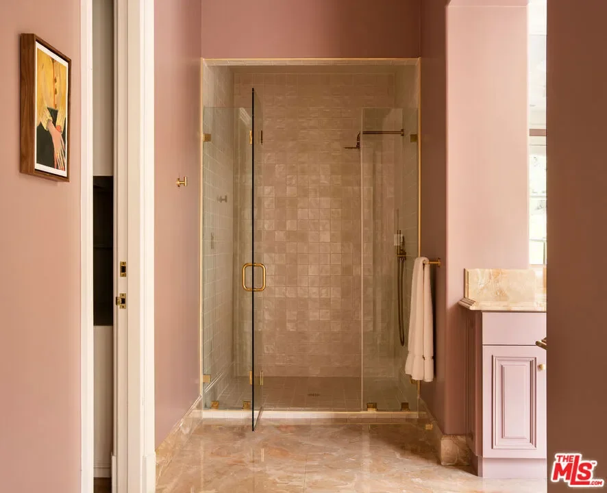 10509 Vestone Way, Los Angeles, California, United States. - Photo 17