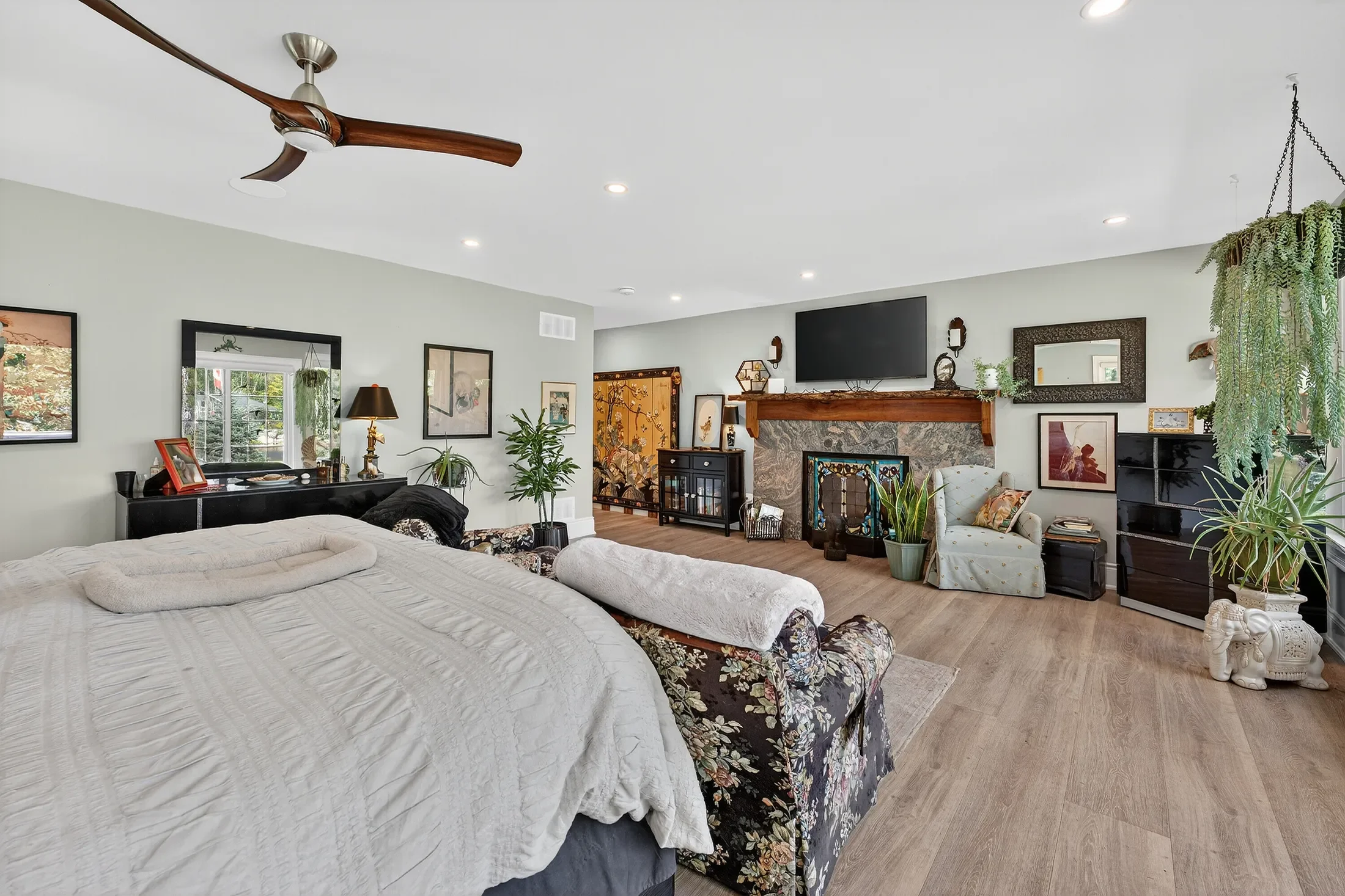 Gallery photo 4