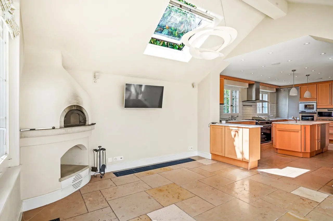 Gallery photo 2