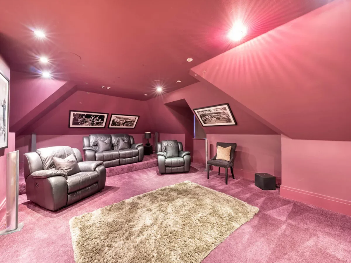 Abbots Drive, Virginia Water, GU25, Virginia Water, England, United Kingdom. - Photo 11
