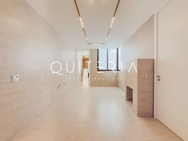 Cobertura de Luxo Linear Reformada no Leblon com 460m² 4 Suítes 2 Vagas Portaria 24hs