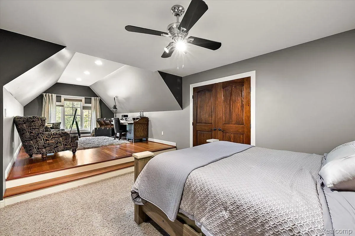 1330 Oxford Road, Bloomfield Charter Township, MI 48304, Birmingham, Michigan, United States. - Photo 25