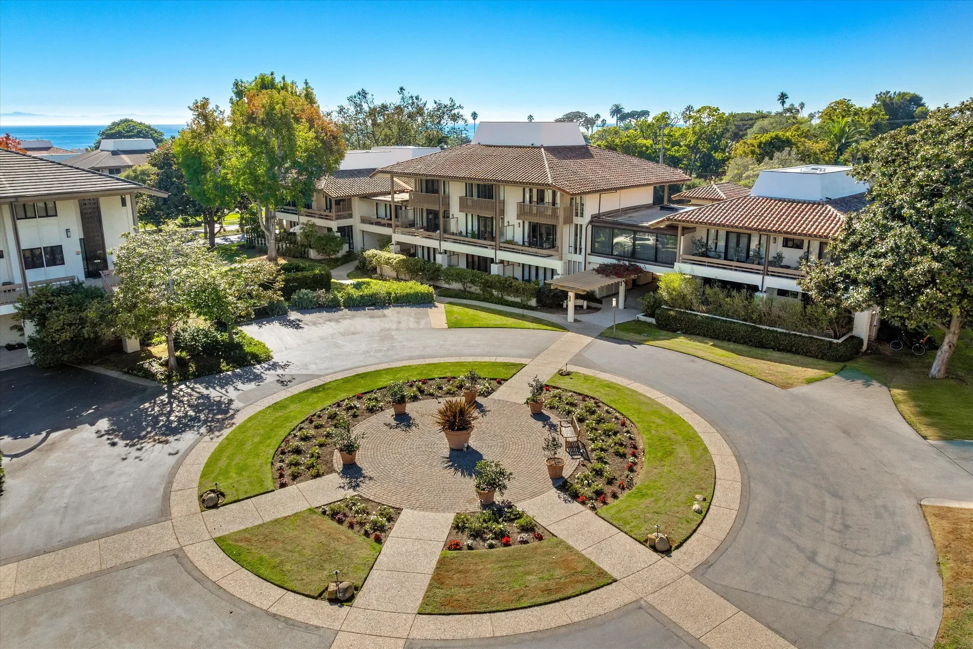 1311 Plaza De Sonadores, Montecito, California, United States. - Photo 25