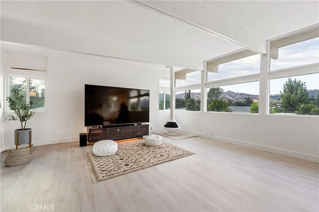 17042 Lisette, Granada Hills, CA, 91344, USA, Los Angeles, California, United States. - Photo 63