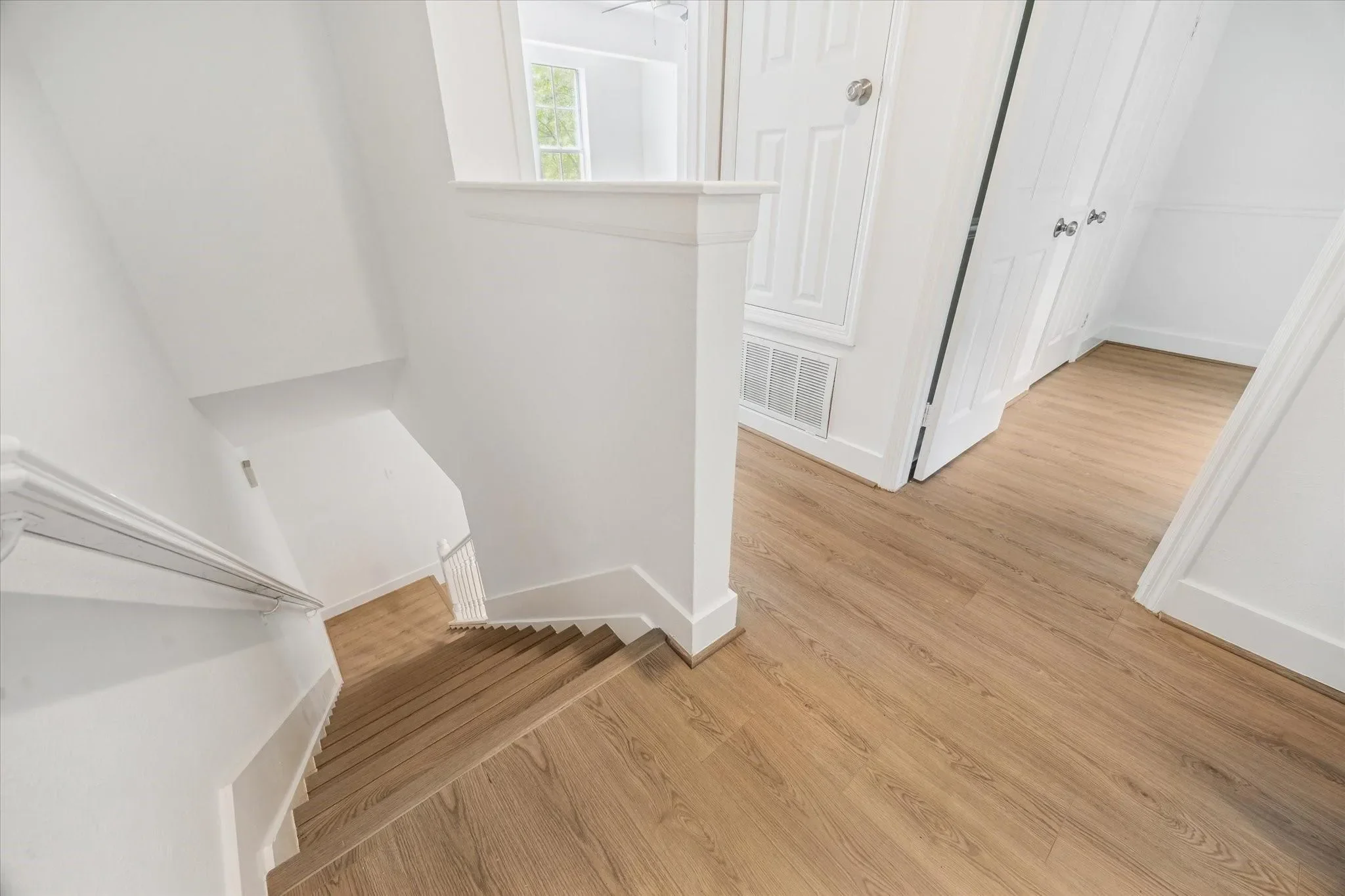3 E Stony Bridge Court, The Woodlands, TX 77381, The Woodlands, Texas, United States. - Photo 2