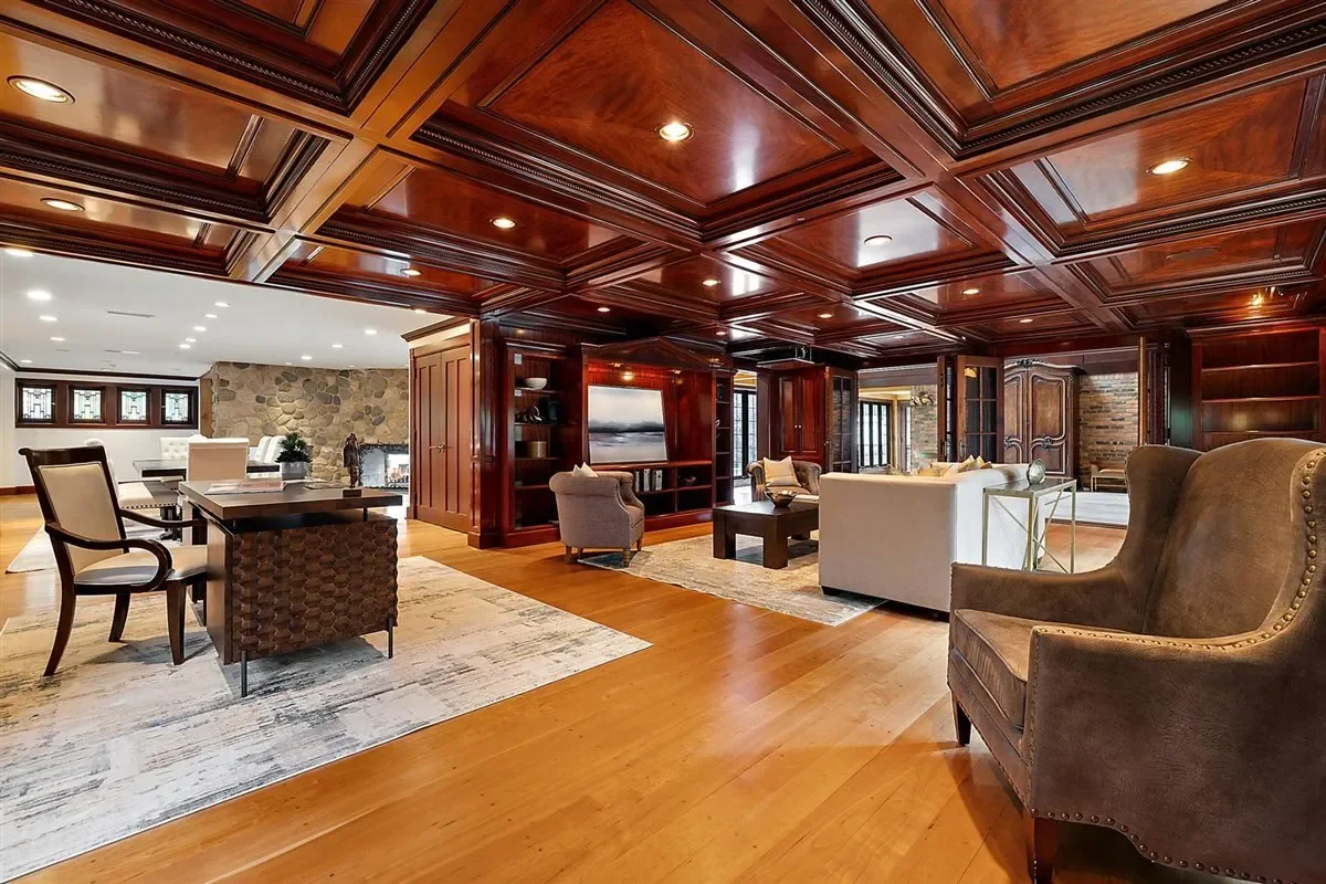 490 East Long Lake Road, Bloomfield Hills, Michigan, United States. - Photo 37