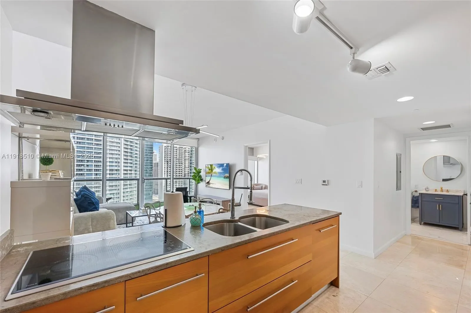 485 Brickell Ave 3503, Miami, Florida, United States. - Photo 9