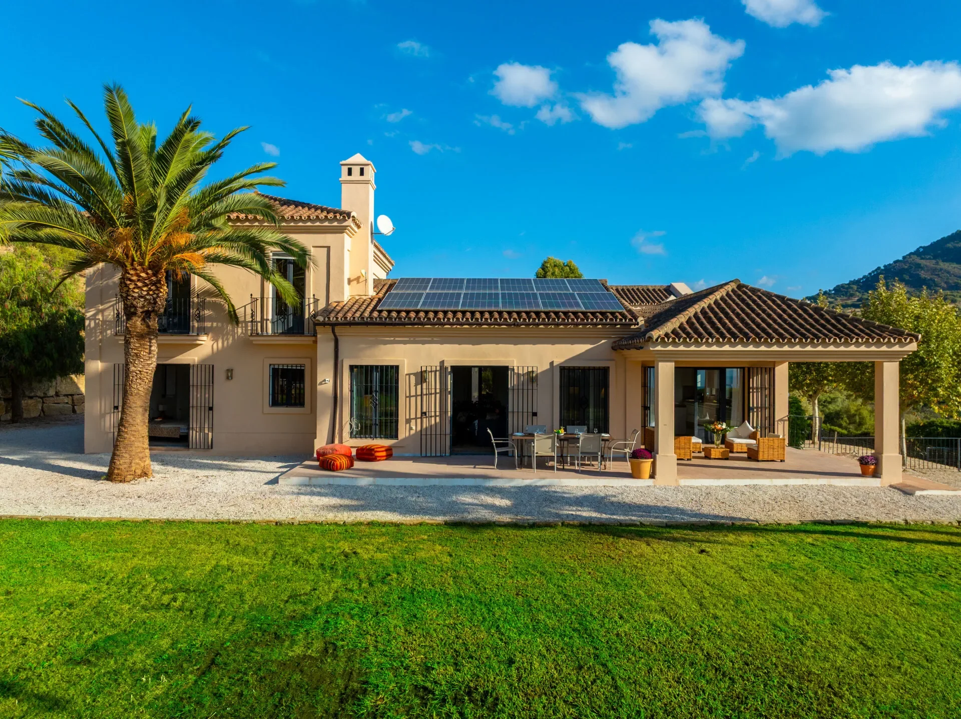 Exterior photo 10