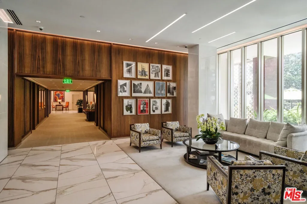 10375 Wilshire Boulevard 11H, Los Angeles, California, United States. - Photo 6