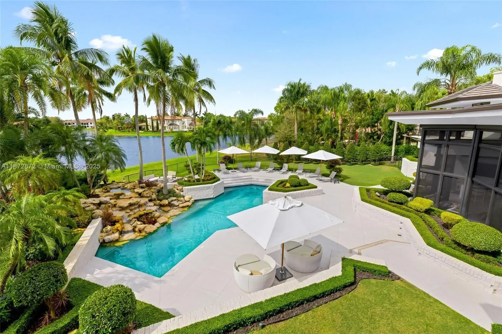 2965 NE Surrey Ln, Southwest Ranches, Florida, United States. - Photo 41