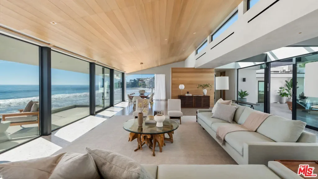 31388 Broad Beach Road, Malibu, California, United States. - Photo 51