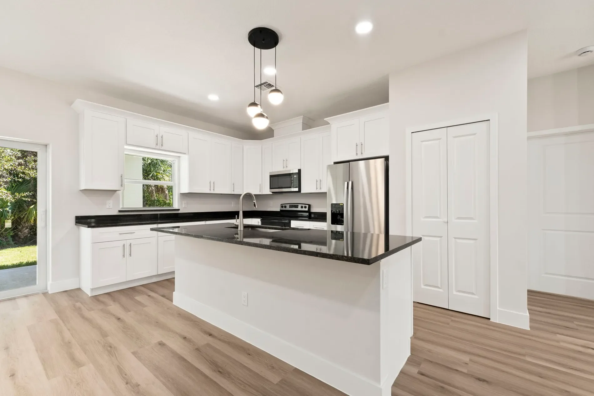 5310 Sunset Boulevard , Fort Pierce, FL 34982, Fort Pierce, Florida, United States. - Photo 7
