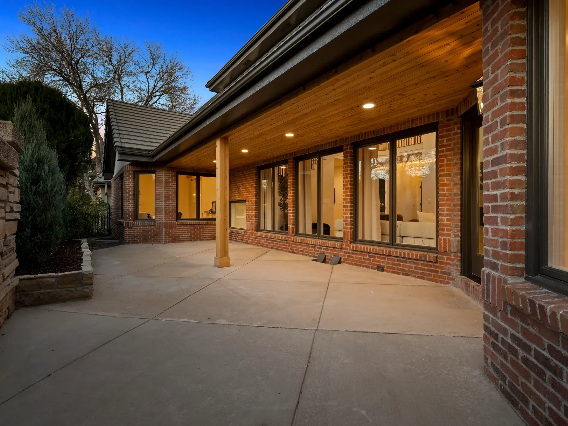 Gallery photo 12