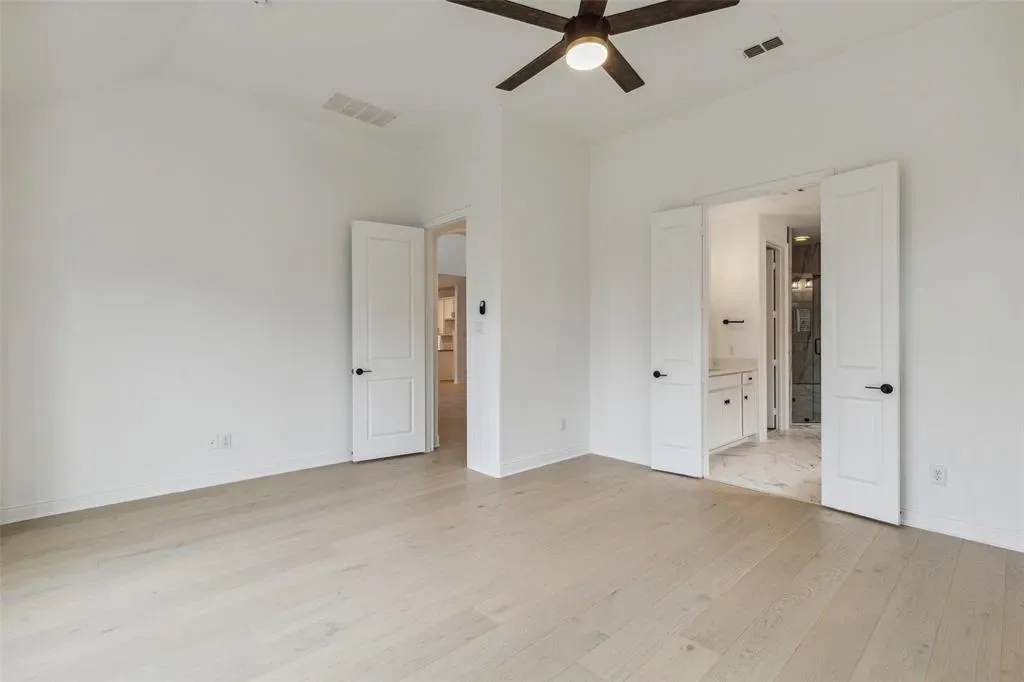 Gallery photo 2