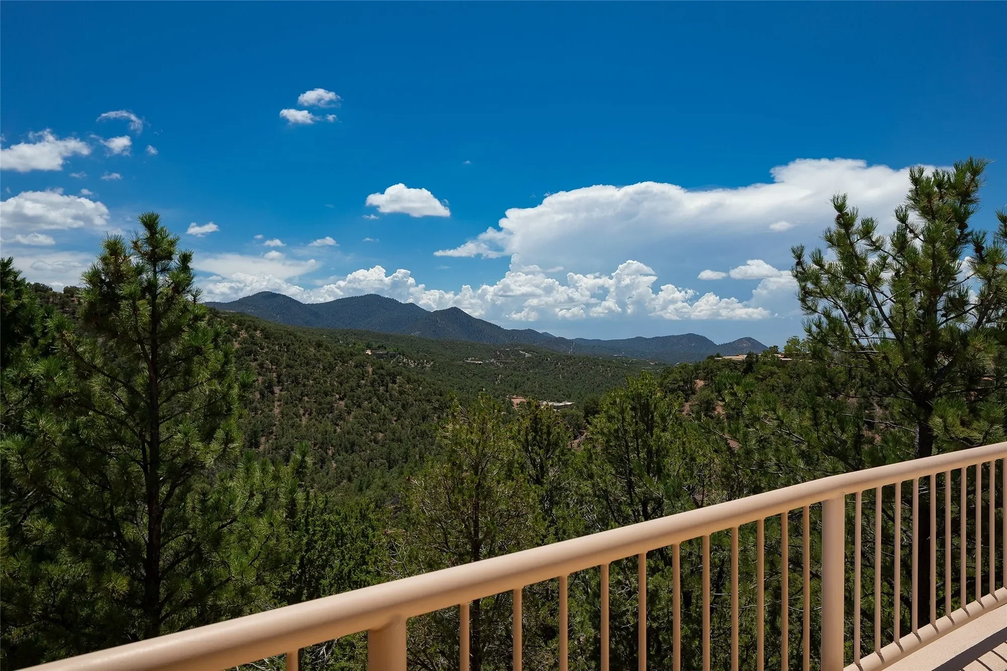 1233 N Summit Drive , Santa Fe, NM 87501, Santa Fe, New Mexico, United States. - Photo 40
