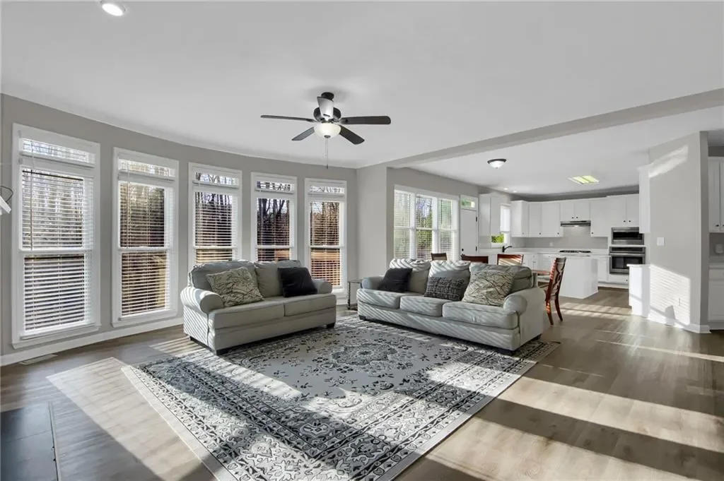940 Ambleside Drive, Suwanee, Georgia, United States. - Photo 10