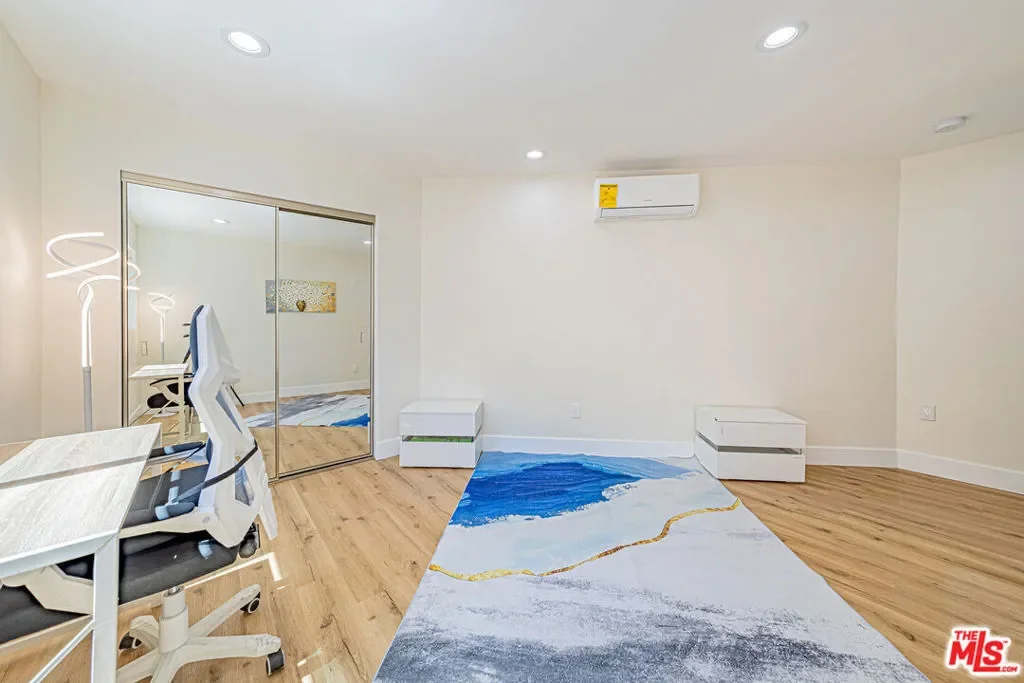 Gallery photo 10