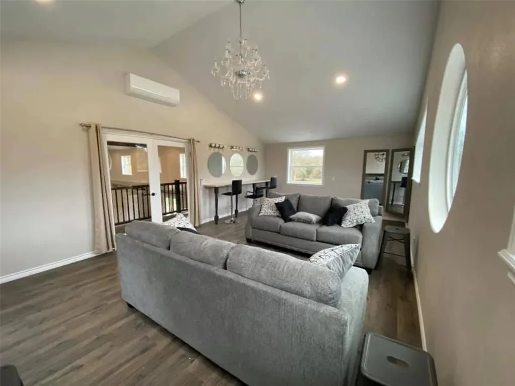 601 E Collard Street, Madisonville, Texas, United States. - Photo 29