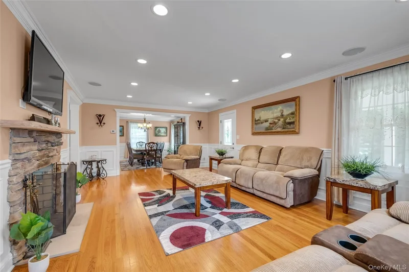 10 Field Avenue, Hicksville, NY 11801, Hicksville, New York, United States. - Photo 19