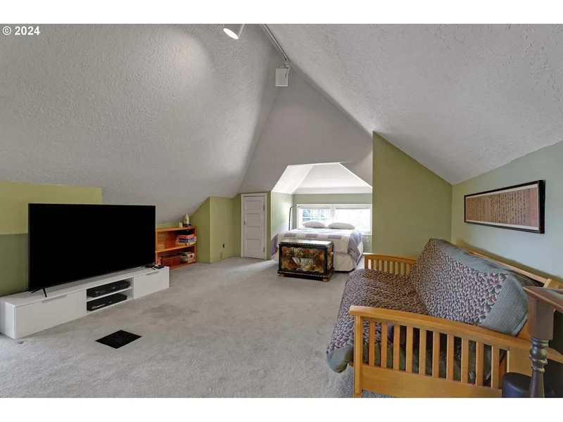 2514 NW Westover Rd, Portland, OR 97210, Portland, Oregon, United States. - Photo 28