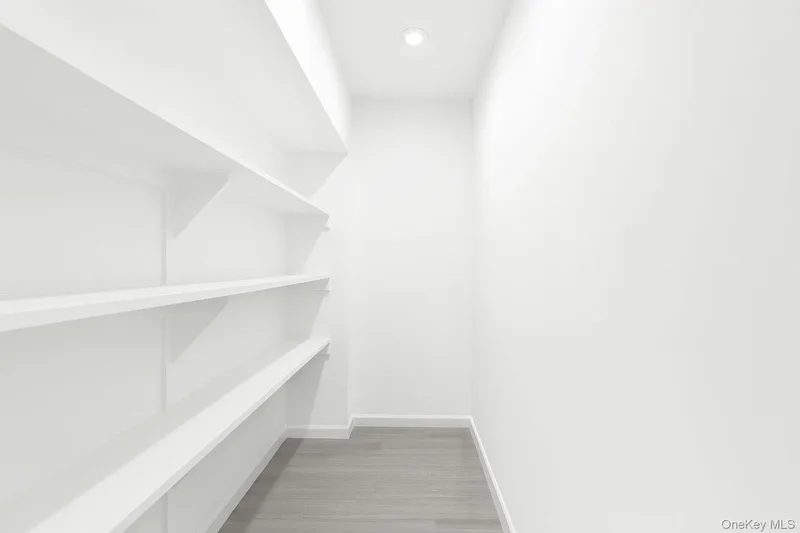 35 Evergreen Avenue, Coram, New York, United States. - Photo 13