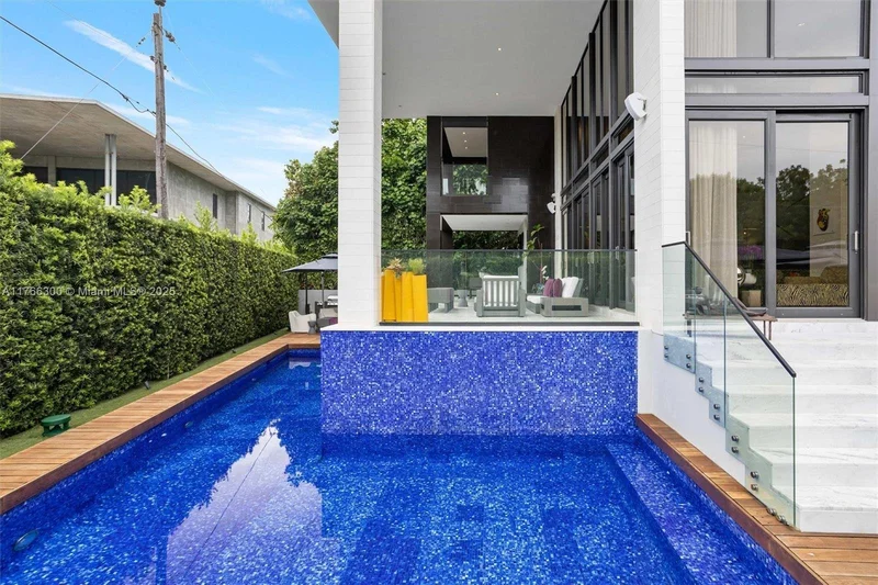 610 Harbor Cir, Key Biscayne, Florida, United States. - Photo 55