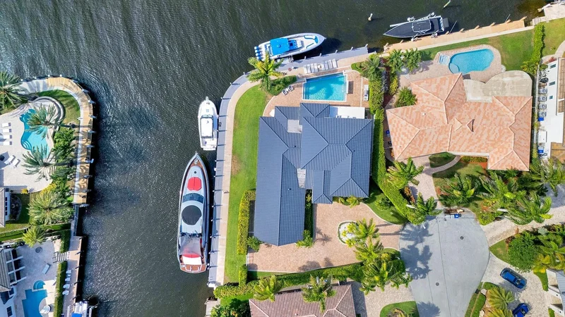 2593 SE 9 Street, Hillsboro Beach, Florida, United States. - Photo 6
