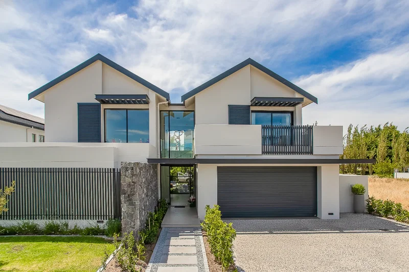 Exclusive Contemporary Home In Pearl Valley Golf Estate