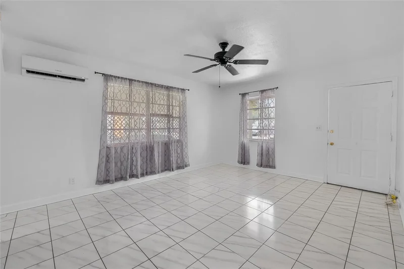 2820 Fletcher St, Hollywood, Florida, United States. - Photo 17