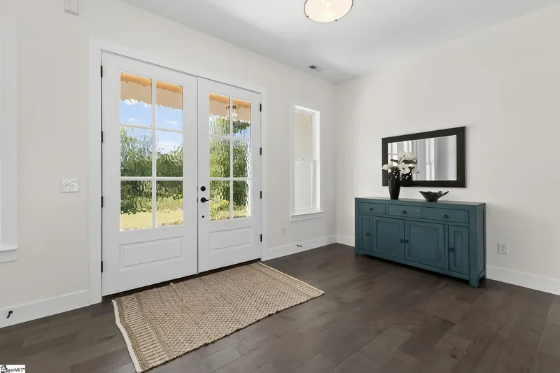 6910 Mountain View Road, Taylors, SC 29687, Taylors, South Carolina, United States. - Photo 2