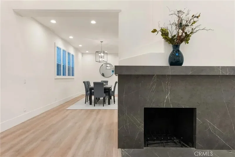 14713 Valleyheart Drive, Los Angeles, California, United States. - Photo 8