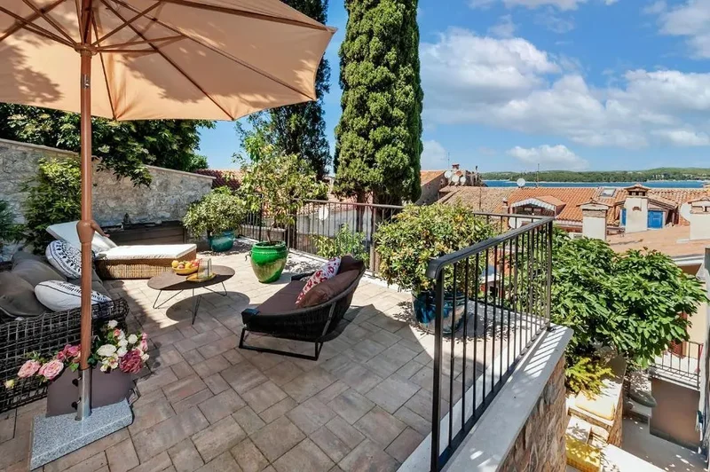 Rovinj, 390m2