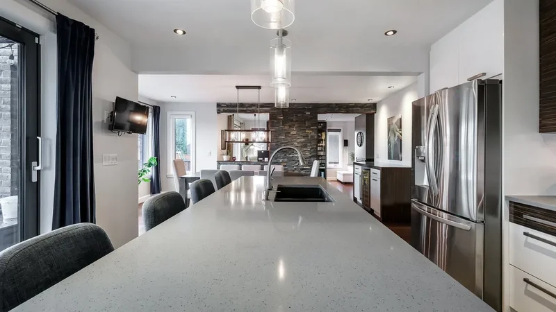 1115 Av. St-Jean, Saint-Hyacinthe, Quebec, Canada. - Photo 21