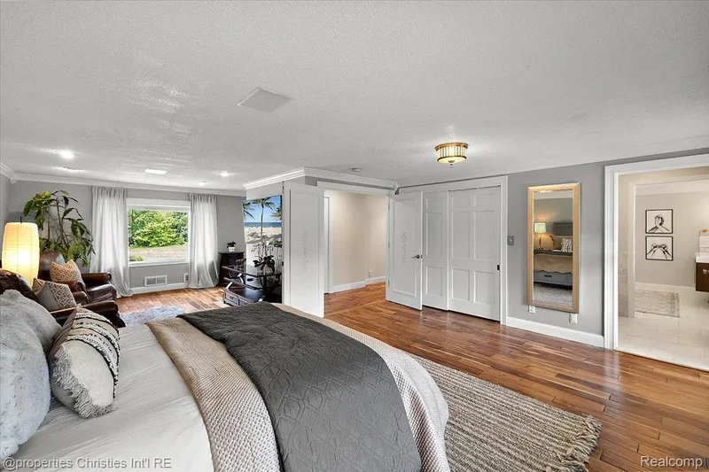3060 Chickering Lane, Bloomfield Hills, Michigan, United States. - Photo 77