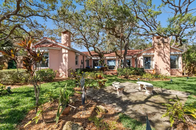 1049 N Casey Key Road, Osprey, FL 34229, Osprey, Florida, United States. - Photo 15