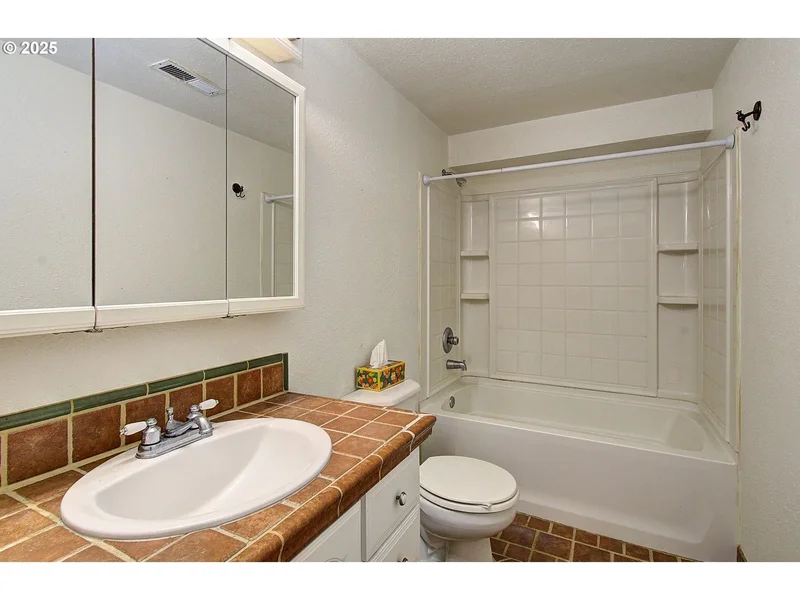 444 SOMMERSET RD, Woodland, WA 98674, Woodland, Washington, United States. - Photo 26