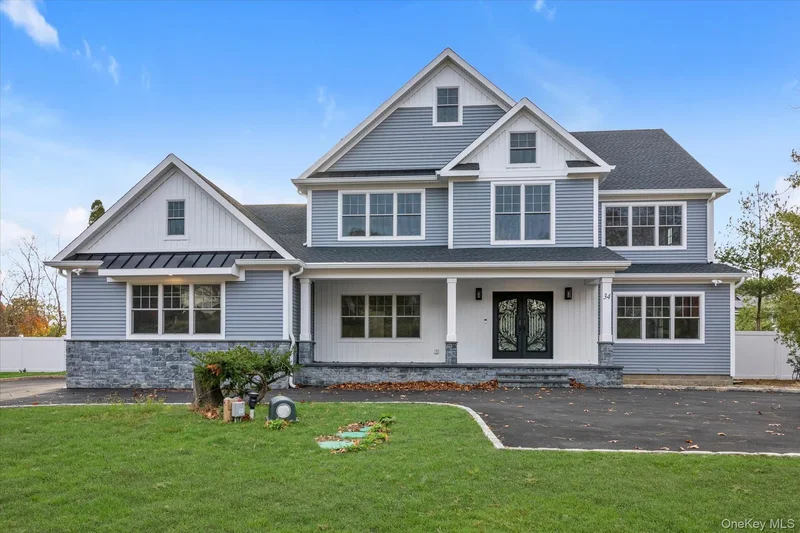 34 Calumet Drive - Dix Hills, New York