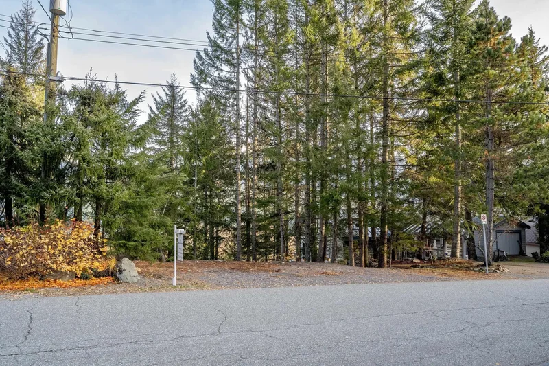 8365 Mountain View Drive, Whistler, British Columbia, Canada. - Photo 24