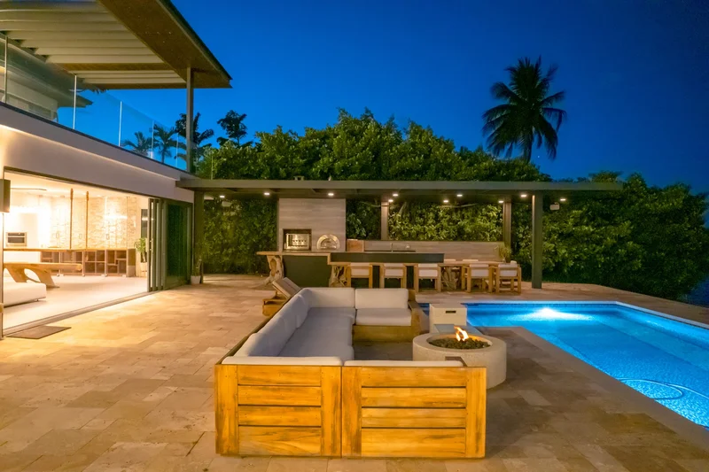 327 E Rivo Alto Dr , Miami Beach, FL 33139, Miami Beach, Florida, United States. - Photo 12
