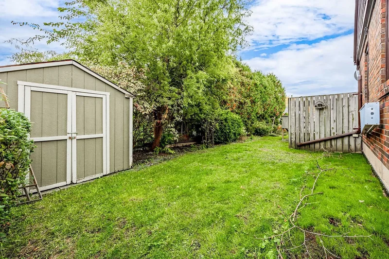 21 Tripp Cres, Toronto, ON M1P 1B4, Toronto, Ontario, Canada. - Photo 17