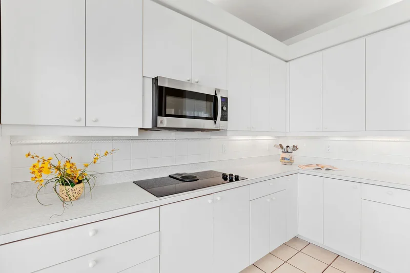 508 Siesta Drive, Sarasota, FL 34242, Siesta Key, Florida, United States. - Photo 25