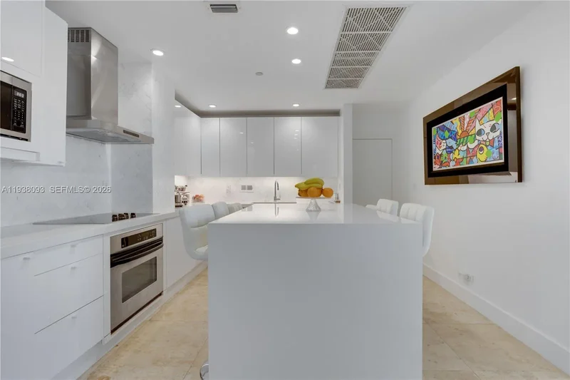 2301 Collins Ave PH22, Miami Beach, Florida, United States. - Photo 19