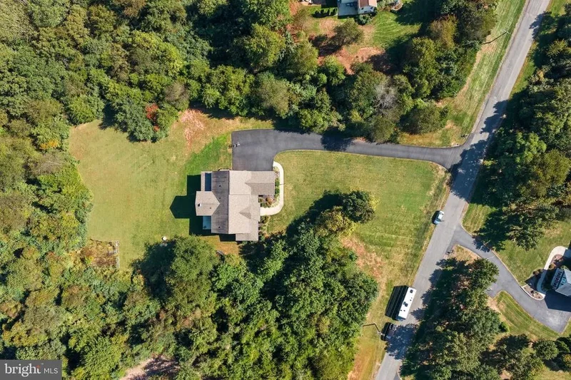 10004 WINDY HILL DR DRIVE, NOKESVILLE, VA 20181, Bristow, Virginia, United States. - Photo 34