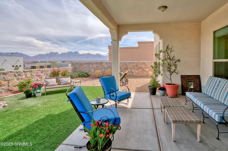 4 Bedrooms Single Family Detached