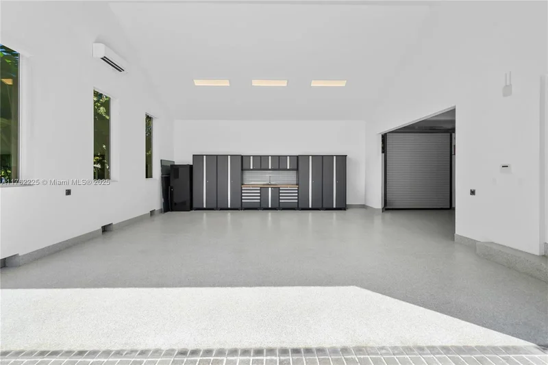 180 Cape Florida Dr, Key Biscayne, Florida, United States. - Photo 86