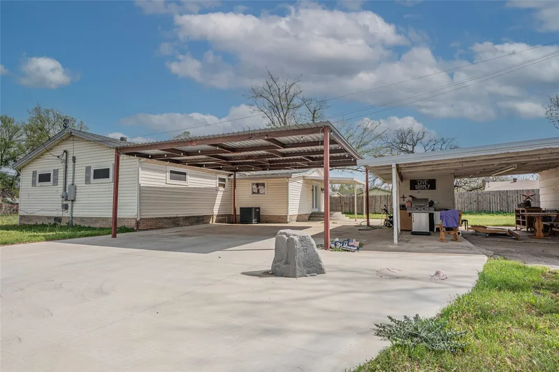 900 Silver Creek Azle Road, Azle, TX 76020, Azle, Texas, United States. - Photo 3