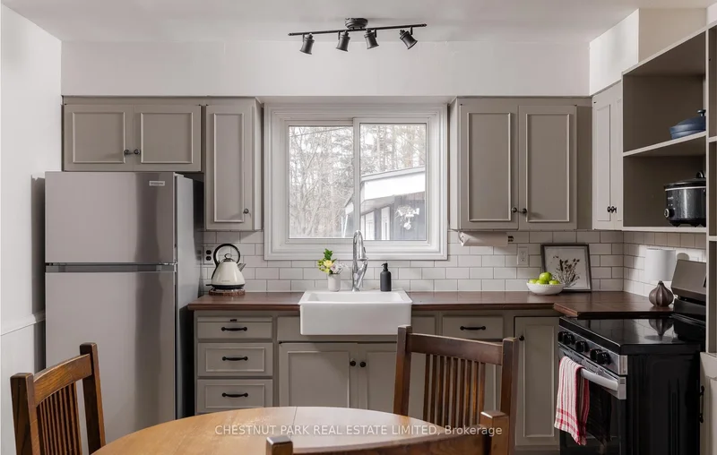47 Lakeshore Road W, Medonte, Ontario, Canada. - Photo 6