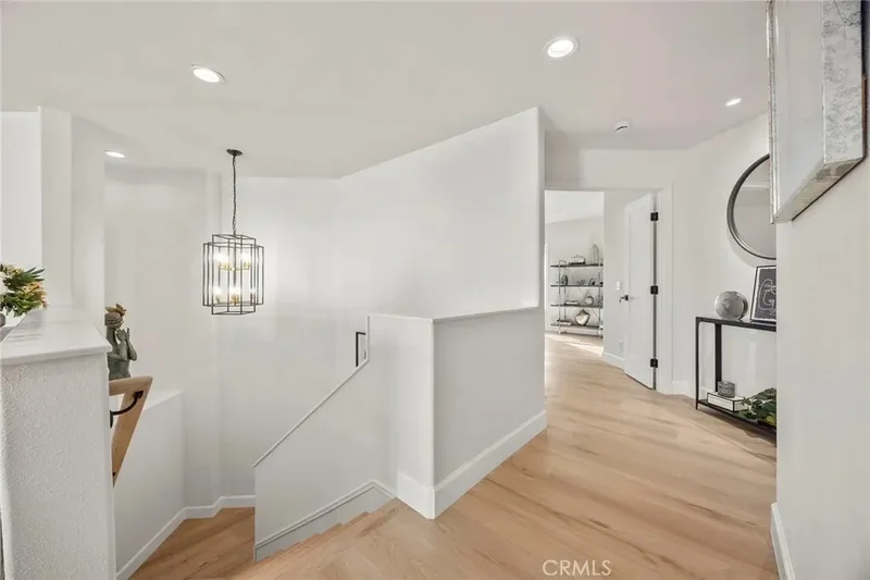 20 Flores, Lake Forest, California, United States. - Photo 31