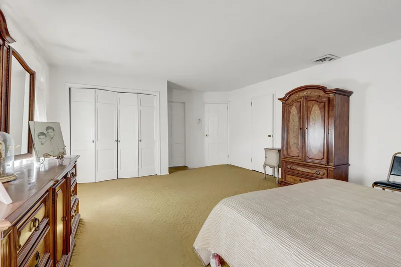 1538 10th Street, West Babylon, NY 11704, West Babylon, New York, United States. - Photo 19